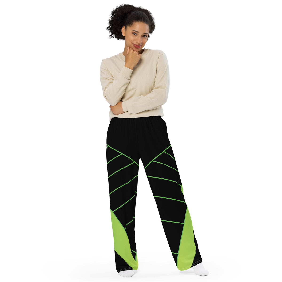 Pantalón negro y verde de estilo urbano