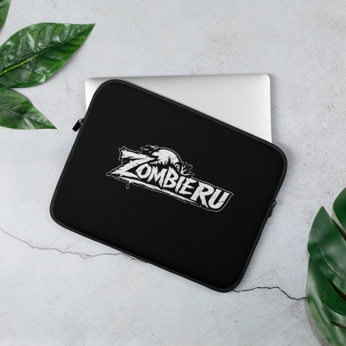 Funda para laptop con marca ZombieRU