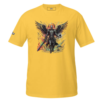 Camiseta de horror sobrenatural con alas oscuras.